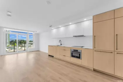 Kitchen Photo of 1111 13738 Central Avenue, Surrey, BC