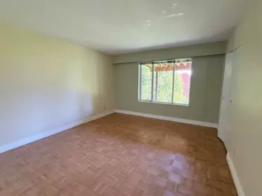 Hot Tub / Spa Photo of 870 Greenwood Road, West Vancouver, BC