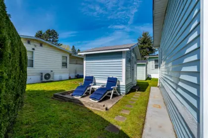 Hot Tub / Spa Photo of 20 145 King Edward Street, Coquitlam, BC
