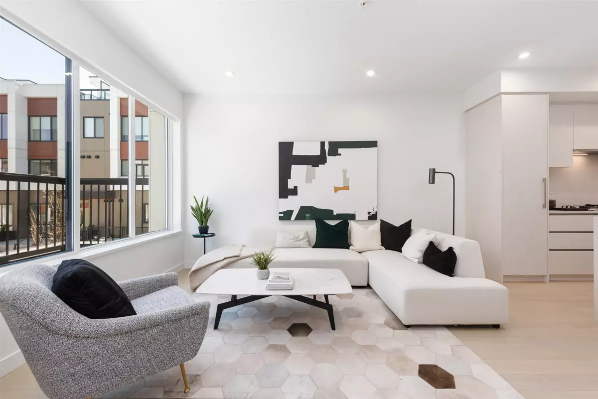 Family Room Photo of 885 W 33rd Avenue, Vancouver, BC