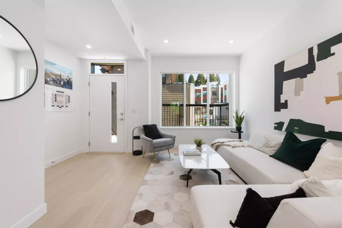Living Room Photo of 885 W 33rd Avenue, Vancouver, BC
