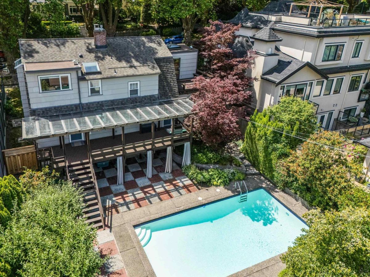 Exterior Rear Photo of 3877 W Broadway, Vancouver, BC