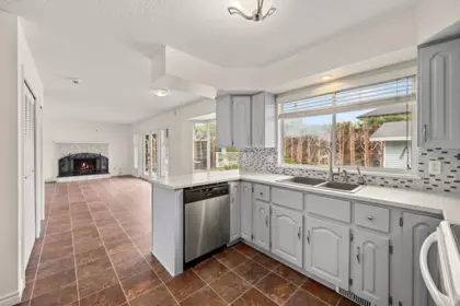Breakfast Nook Photo of 11923 Blakely Road, Pitt Meadows, BC