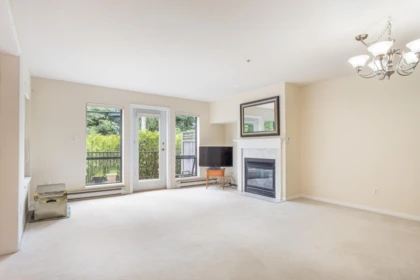 Kitchen Photo of 101 5855 Cowrie Street, Sechelt, BC