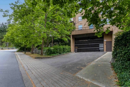 Outdoor Deck Photo of 101 5855 Cowrie Street, Sechelt, BC