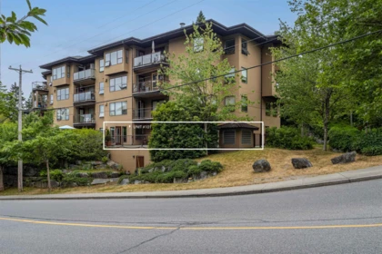 Outdoor Patio Photo of 101 5855 Cowrie Street, Sechelt, BC