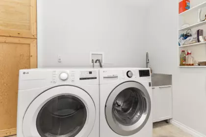 Laundry Room Photo of 103 27111 Avenue, Langley, BC