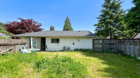 Loft / Bonus Room Photo of 1752 Dorset Avenue, Port Coquitlam, BC