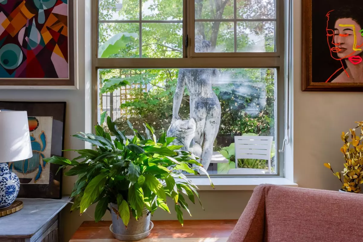 Family Room Photo of 305 210 Eleventh Street, New Westminster, BC