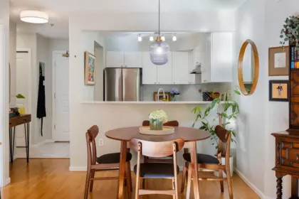 Powder Room Photo of 305 210 Eleventh Street, New Westminster, BC
