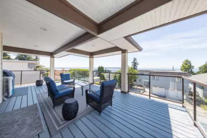 Breakfast Nook Photo of 15354 Royal Avenue, White Rock, BC
