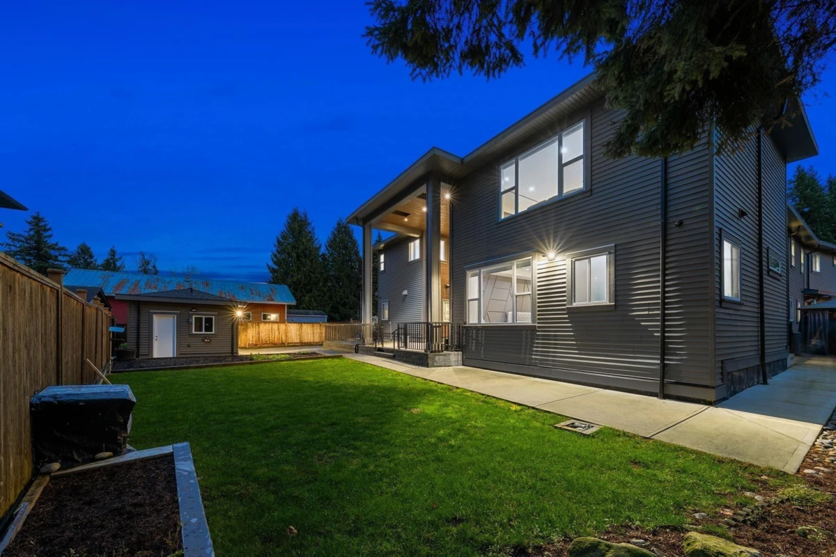 Family Room Photo of 23697 Old Yale Road, Langley, BC