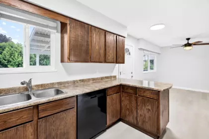 Guest Bathroom Photo of 20800 Camwood Avenue, Maple Ridge, BC