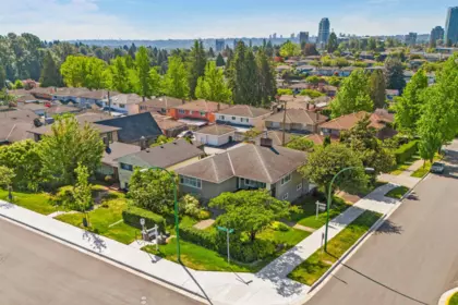 4802 Venables Street, Burnaby, BC, Burnaby — Single Family Residence for sale