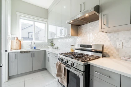 Powder Room Photo of 9185 139 Street, Surrey, BC