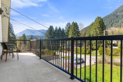 66662 Summer Road, Hope, BC, Hope — Single Family Residence for sale