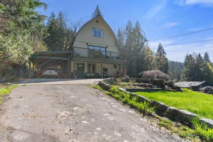 66662 Summer Road, Hope, BC, Hope — Single Family Residence for sale