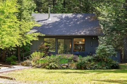 Exterior Rear Photo of 2050 Midnight Way, Squamish, BC