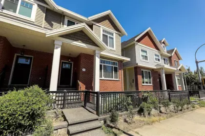 13987 64 Avenue, Surrey, BC, Surrey — Half Duplex for sale