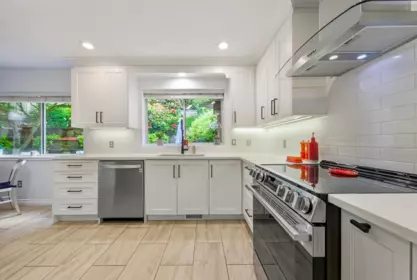 Kitchen Photo of 1659 Deep Cove Road, North Vancouver, BC