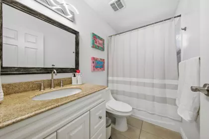 Laundry Room Photo of 1659 Deep Cove Road, North Vancouver, BC