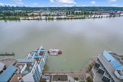 Front Yard Photo of 2802 908 Quayside Drive, New Westminster, BC