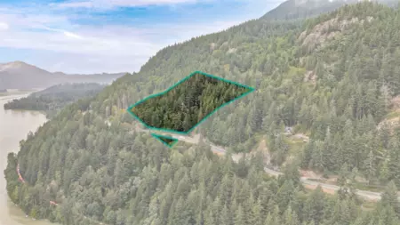 3333 Lougheed Highway, Agassiz, BC, Agassiz — Land for sale