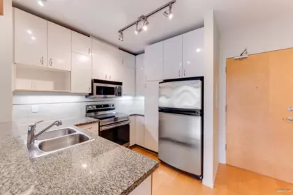 319 580 Raven Woods Drive, North Vancouver, BC, North Vancouver — Apartment/Condo for sale