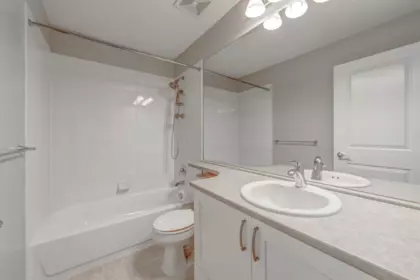 Guest Bathroom Photo of 187 3105 Dayanee Springs Boulevard, Coquitlam, BC