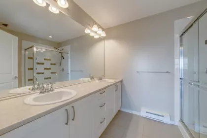Walk-In Closet Photo of 187 3105 Dayanee Springs Boulevard, Coquitlam, BC