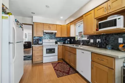 Kitchen Photo of 549 E 56th Avenue, Vancouver, BC