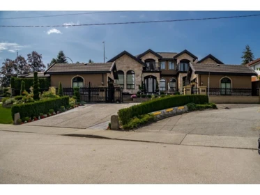 5957 Forglen Drive, Burnaby, BC, Burnaby — Half Duplex for sale
