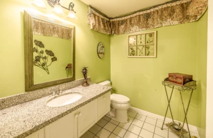 Basement Recreation Room Photo of 1588 W 29th Avenue, Vancouver, BC