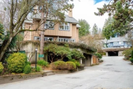 42 900 W 17th Street, North Vancouver, BC