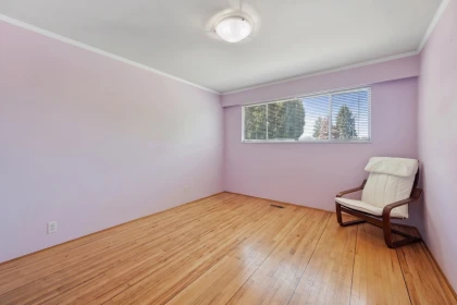 Breakfast Nook Photo of 2763 Rosemont Drive, Vancouver, BC