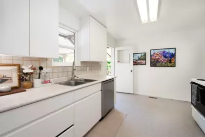 Pantry Photo of 361 W 19th Street, North Vancouver, BC