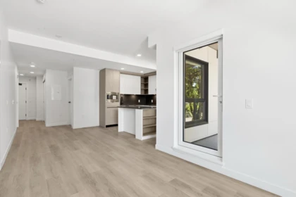 203 2268 E Broadway, Vancouver, BC, Vancouver — Apartment/Condo for sale