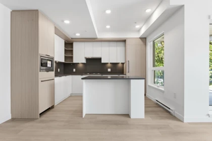 203 2268 E Broadway, Vancouver, BC, Vancouver — Apartment/Condo for sale