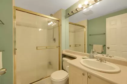 Entry Foyer Photo of 218 12088 66 Avenue, Surrey, BC