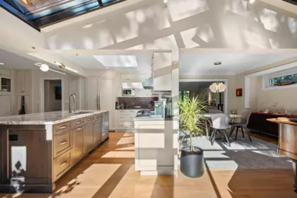 Kitchen Island Photo of 4613 Caulfeild Drive, West Vancouver, BC