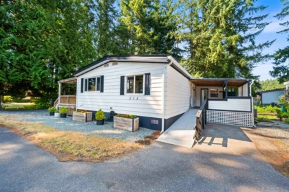 215 20071 24 Avenue, Langley, BC, Langley — Manufactured Home for sale