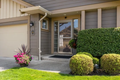 Breakfast Nook Photo of 140 46000 Thomas Road, Chilliwack, BC