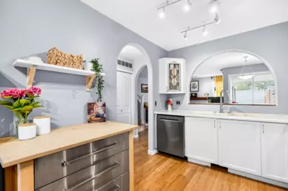 Kitchen Island Photo of 11 9045 Walnut Grove Drive, Langley, BC