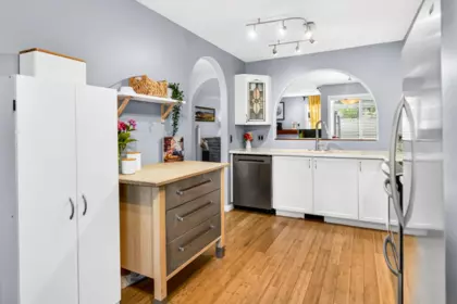 Kitchen Photo of 11 9045 Walnut Grove Drive, Langley, BC