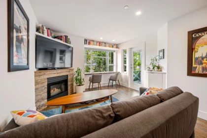 309 4360 Lorimer Road, Whistler, BC, Whistler — Apartment/Condo for sale