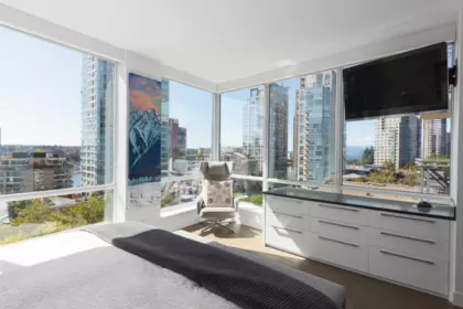 Basement Recreation Room Photo of 805 1455 Howe Street, Vancouver, BC