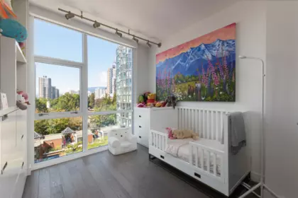 Entry Foyer Photo of 805 1455 Howe Street, Vancouver, BC