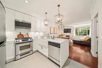 Kitchen Island Photo of 29 6878 Southpoint Drive, Burnaby, BC