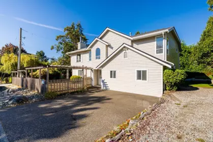 16143 9 Avenue, Surrey, BC, Surrey — Single Family Residence for sale