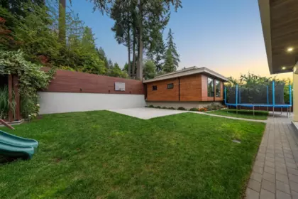 Hot Tub / Spa Photo of 3980 Norwood Avenue, North Vancouver, BC